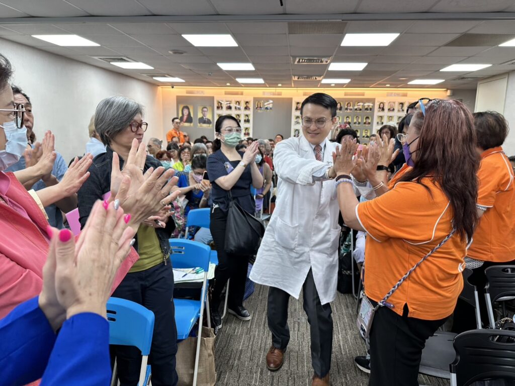 康立全球引領護眼保養新時代「開啟雙眸健康新視界」 2 S 196174057 0