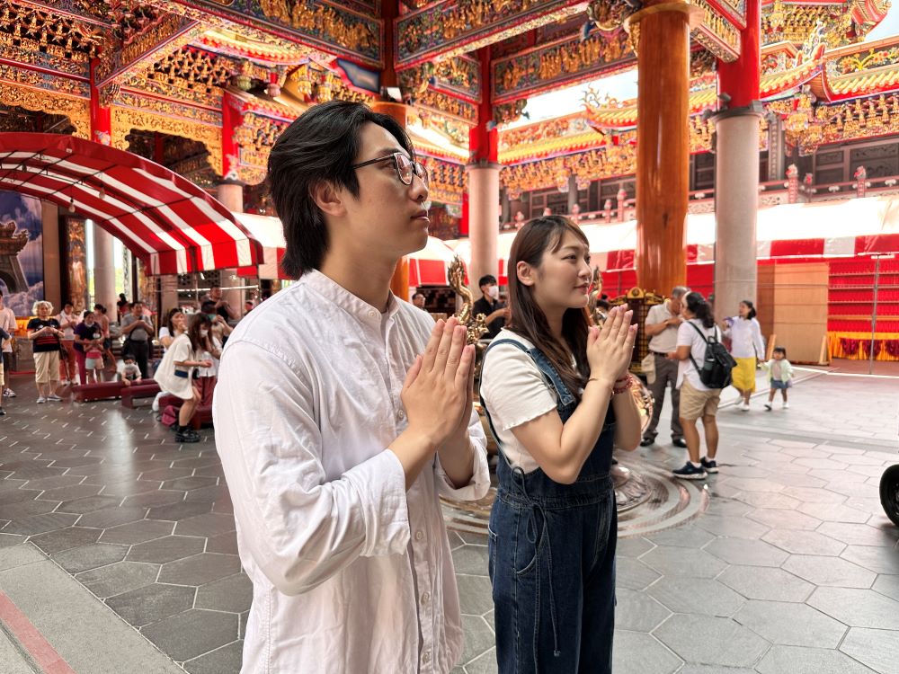 《圖說》新北環保局推動「環境友善祭祀三好事」，鼓勵民眾響應環保普度。〈環保局提供〉