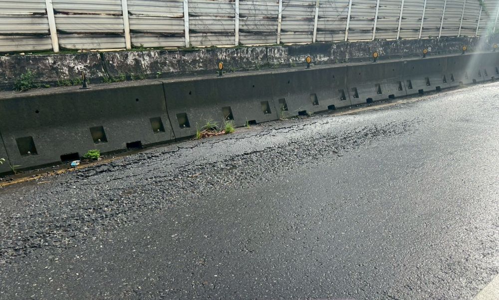 用路人注意 汐止區貨櫃車聯絡道8/26夜間銑鋪 1 《圖說》養工處8月26日晚間10時至隔天清晨6時辦理汐止貨櫃車聯絡道銑鋪工程,施工期間封閉汐止貨櫃車聯絡道往五堵方向汽車道高架橋,請用路人配合交管人員指揮通行。〈工務局提供〉