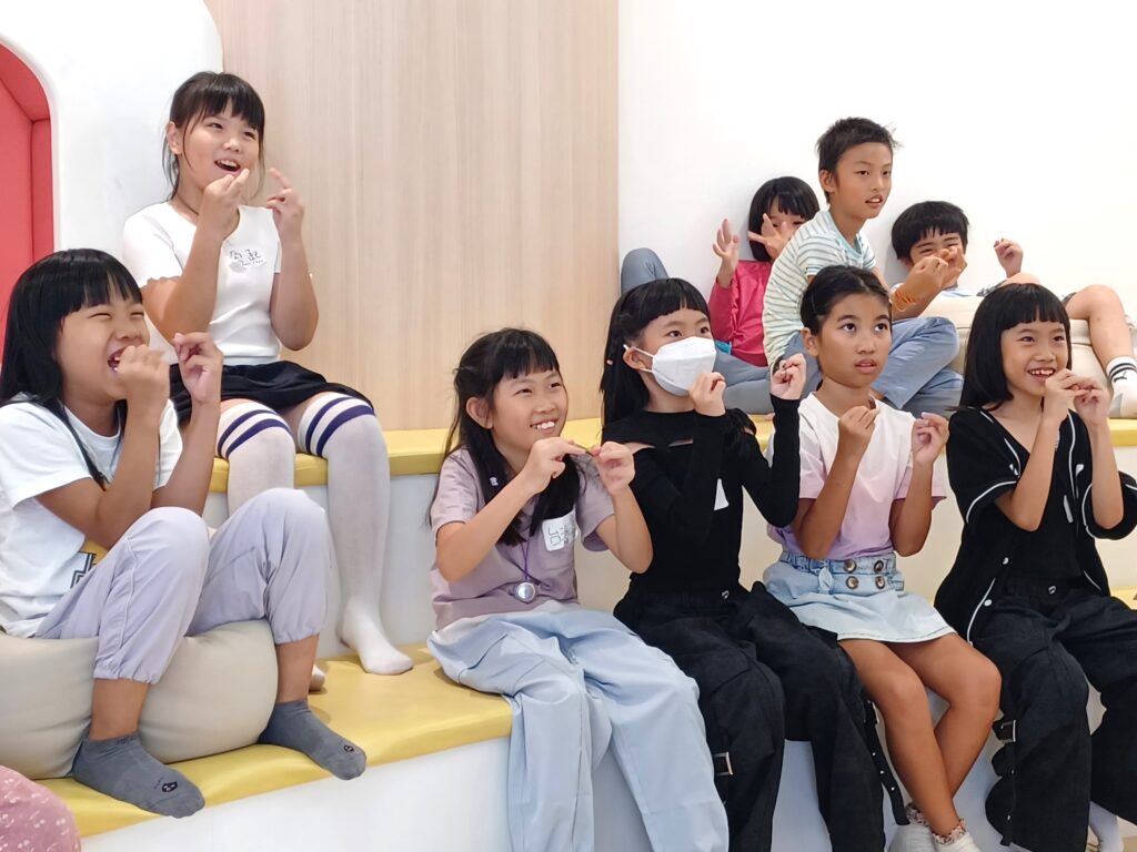 %E6%96%B0%E5%8C%97%E6%80%A7%E5%B9%B3%E4%B8%8D%E5%B0%8F%E5%AE%A4%E8%88%89%E8%BE%A6%E4%BA%94%E5%A4%A9%E5%A4%8F%E4%BB%A4%E7%87%9F%EF%BC%8C%E6%9C%8928%E4%BD%8D%E5%AD%B8%E7%AB%A5%E5%BF%AB%E6%A8%82%E5%AD%B8%E7%BF%92%EF%BC%8C%E7%B7%8A%E6%8E%A5%E8%91%97%E6%96%BC8%E6%9C%8825%E6%97%A5%E5%B0%87%E6%8E%A8%E5%87%BA%E5%A3%93%E8%BB%B8%E5%85%8D%E8%B2%BB%E6%B4%BB%E5%8B%95%E3%80%8C%E7%94%9F%E7%90%86%E7%94%A8%E5%93%81%E5%8D%9A%E7%89%A9%E9%A4%A8%E5%B0%8E%E8%A6%BD%E3%80%8D%EF%BC%8C%E7%84%A1%E9%9C%80%E5%A0%B1%E5%90%8D%EF%BC%8C%E5%85%8D%E8%B2%BB%E5%8F%83%E5%8A%A0