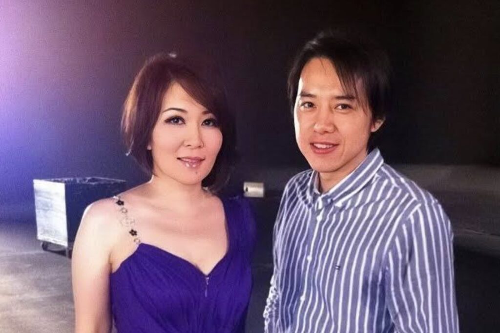 〈辣妹駕到〉竟原本寫給「她」張秀卿一句話攔胡成代表作驚!張秀卿一句「你怎麼在這」真情力挺助廖偉志東山再起 1 %E4%B8%8B%E5%8D%884.12 2025 8 25%E7%9A%84%E5%BD%B1%E5%83%8F 1