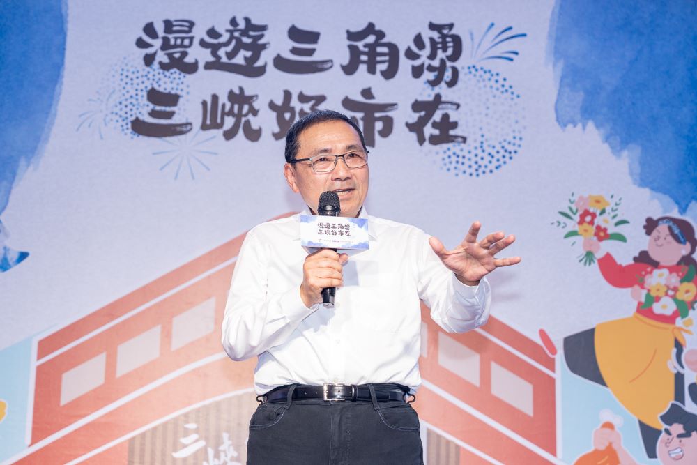 庶民經濟新動力! 三峽公有零售市場改造開幕 1 《圖說》侯友宜市長分享在市場裡長大的成長經歷,期許市場成為連結人情、文化與經濟發展的重要場域。〈經發局提供〉