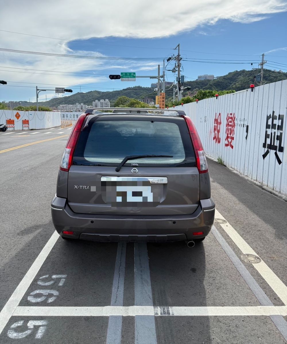 24小時內逮拒檢肇事棄車逃逸2嫌 新莊警展現辦案高效率 2 《圖說》新莊警於林口區公園路查緝犯嫌2名並查扣毒品。〈新莊分局提供〉