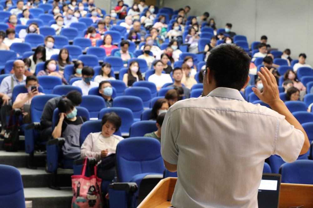 新法上路有保障 新北說明會讓同仁更勇敢揭弊 3 《圖說》市府參訓同仁認真聽講。〈政風處提供〉