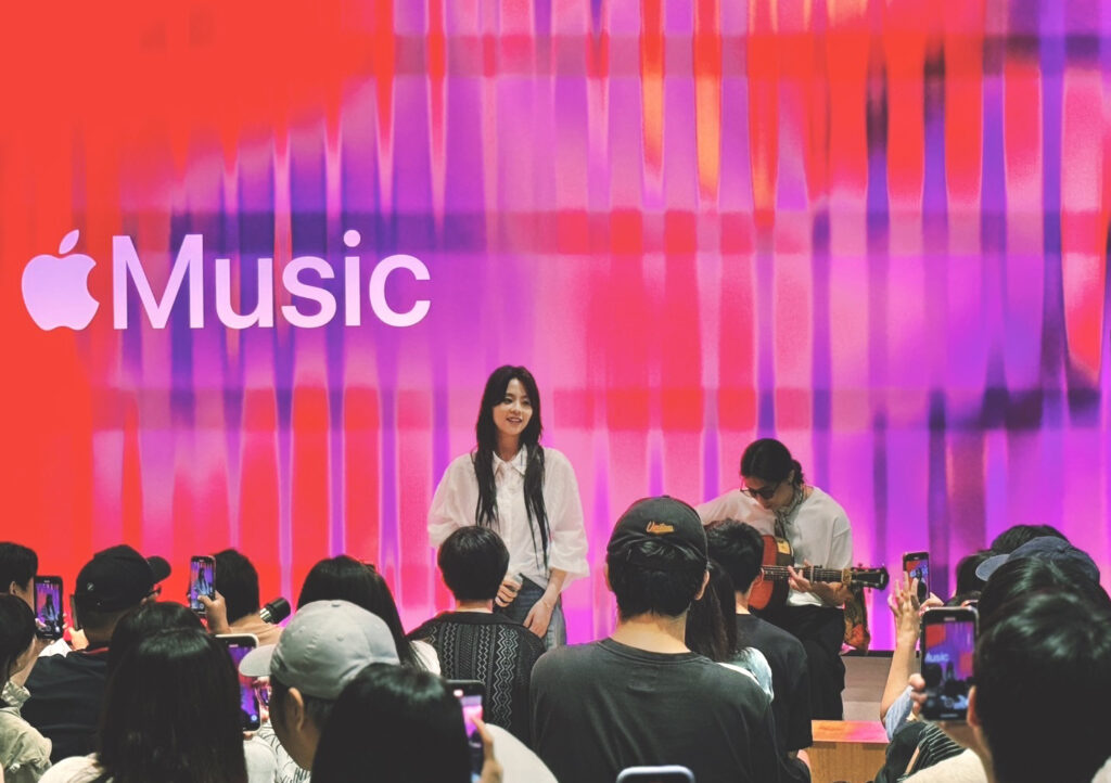 163braces登上Apple舞台!自爆「一天洗四次澡」解憂秘方 清唱〈潮汐〉變小型演唱會 1 image4