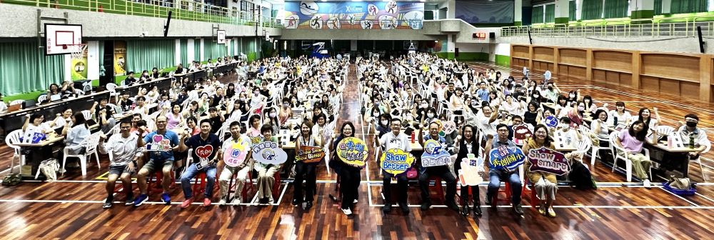 新北點燃AI教育引擎 張明文化身實戰專業講師 2 《圖說》新北AI教育全面啟動合影。〈教育局提供〉