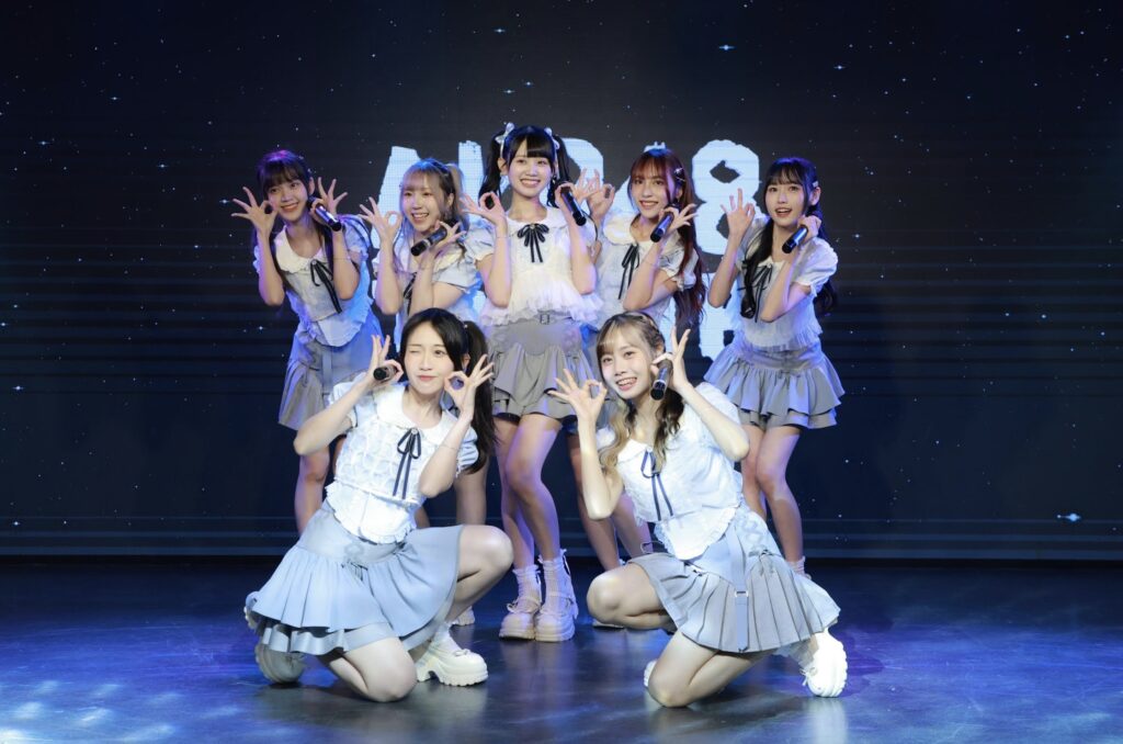 元祖學姊冼廸琦「回娘家」送蛋糕 亞恩淚憶 畢業哭得花容失色 3 %E4%B8%8B%E5%8D%885.02 2025 8 28%E7%9A%84%E5%BD%B1%E5%83%8F 1