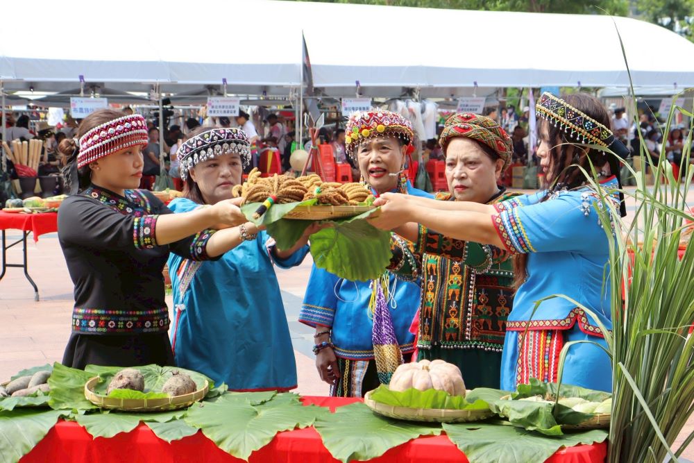 《圖說》各族祈福儀式。〈原民局提供〉