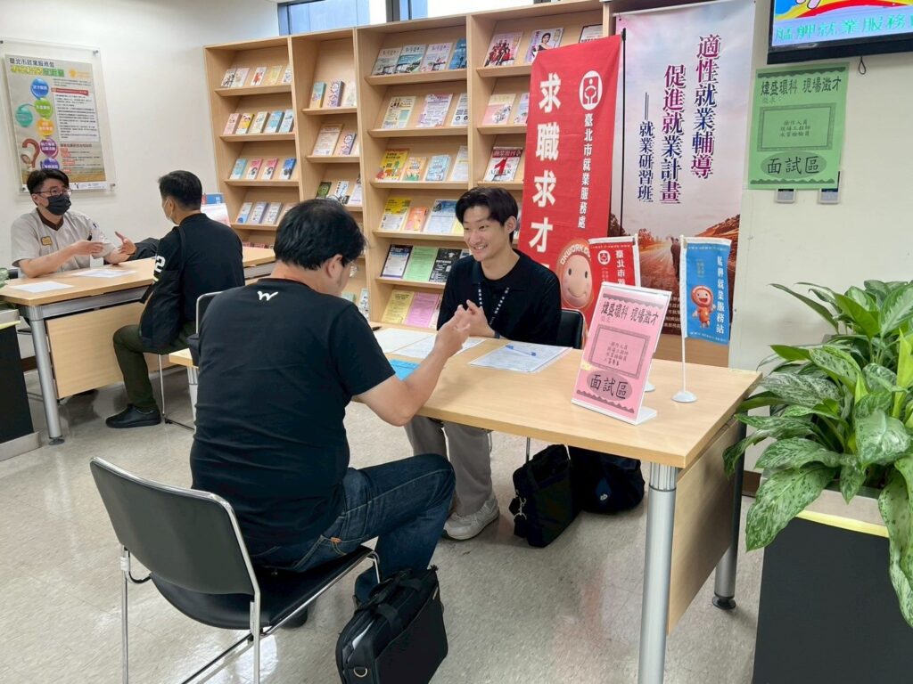 edca99a9 24ab 45a6 894c 43bfb16bcf9b