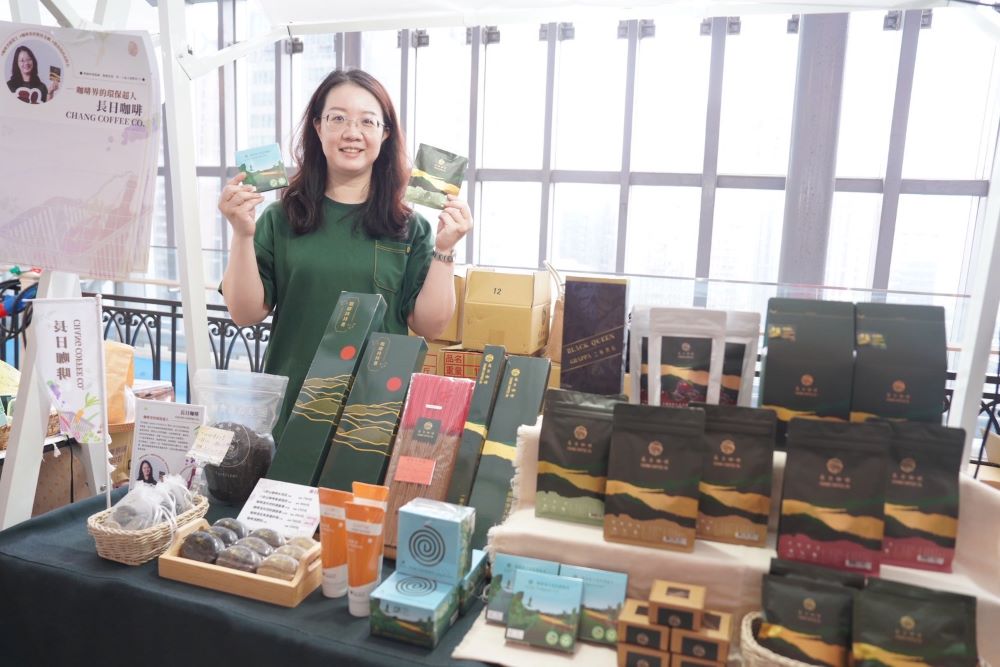 《圖說》9月4日至14日43組彰化優質農產品在板橋大遠百販售。〈農業局提供〉