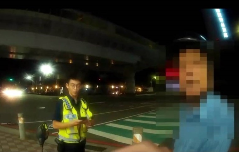 %E5%85%AB%E6%97%AC%E8%80%81%E7%BF%81%E9%AC%BC%E6%89%93%E7%89%86%E4%BA%94%E5%80%8B%E5%B0%8F%E6%99%82%E5%8D%97%E5%B1%AF%E8%AD%A6%E5%BE%AA%E8%B7%A1%E5%B0%8B%E7%8D%B2%E8%A5%84%E5%8A%A9%E8%BF%94%E5%AE%B6