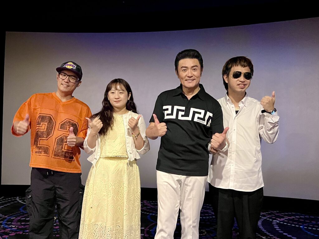 范逸臣晉升自律「暖男」,坦言想挑戰殺人魔?李㼈媒體試片回應與女兒「末日約定」:超浪漫 1 %EF%BC%88%E7%94%B1%E5%B7%A6%E8%87%B3%E5%8F%B3%EF%BC%89%E8%8C%83%E9%80%B8%E8%87%A3%E3%80%81%E6%9E%97%E8%8A%B3%E8%AA%9E%E3%80%81%E6%9D%8E%E3%BC%88%E3%80%81%E7%BE%85%E6%96%87%E8%AC%99%E5%87%BA%E5%B8%AD%E9%9B%BB%E5%BD%B1%E3%80%8A%E7%AA%81%E7%A0%B4%EF%BC%9A%E4%B8%89%E5%8D%83%E7%B1%B3%E7%9A%84%E6%B3%B3%E6%B0%A3%E3%80%8B%E8%A9%A6%E7%89%87%E6%9C%83