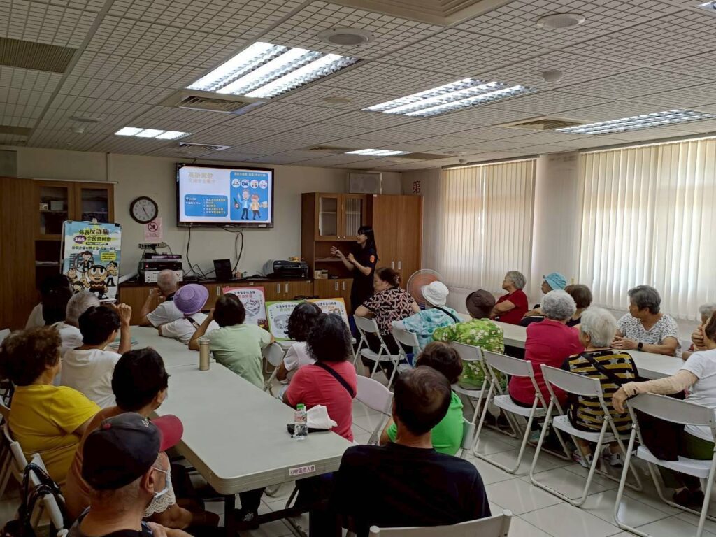 配合交通安全月 新店分局宣導 停讓文化 3 %E4%B8%89 27