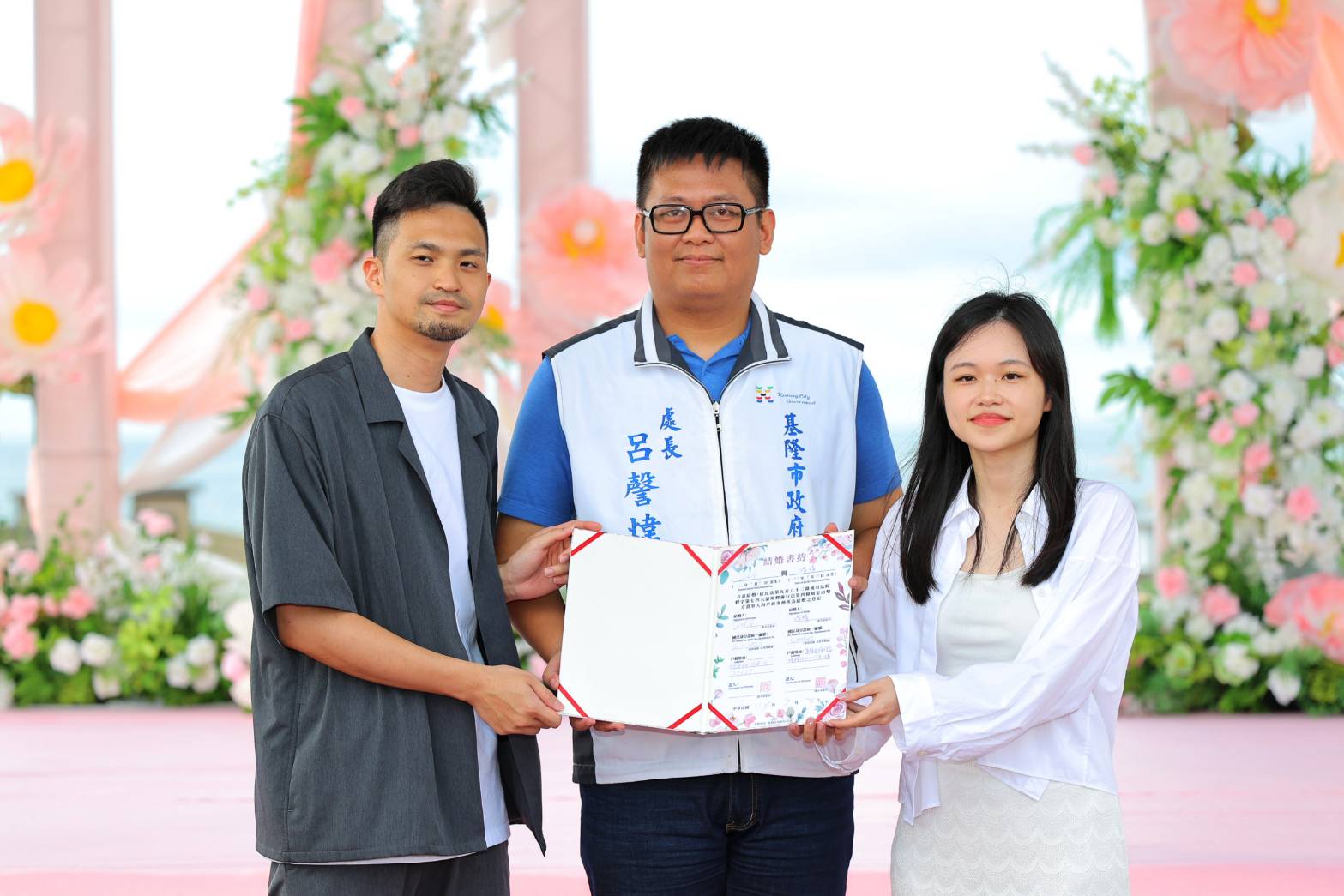 市民聯合婚禮在和平島浪漫登場 28對新人「海誓山盟」 共築幸福基隆 5 35243