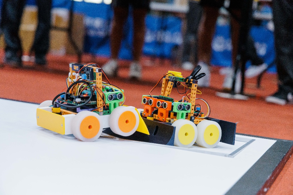 2025高雄盃機器人挑戰賽 科技寶經典賽 2 圖▲全場最熱烈輕量級相撲車競賽。