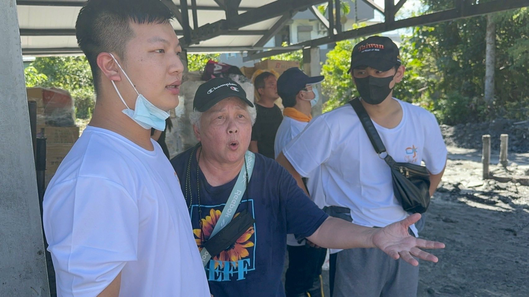 基隆青年志工有愛挺進花蓮協助救災 3 555593257 2777055425833632 1049871142850215383 n