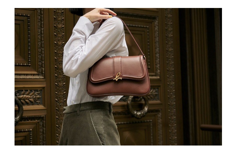 agnès b. 2025秋冬系列 融合現代與古典 成就優雅日常 9 %E6%88%AA%E5%9C%96 2025 09 26 %E4%B8%8A%E5%8D%8811.46.39