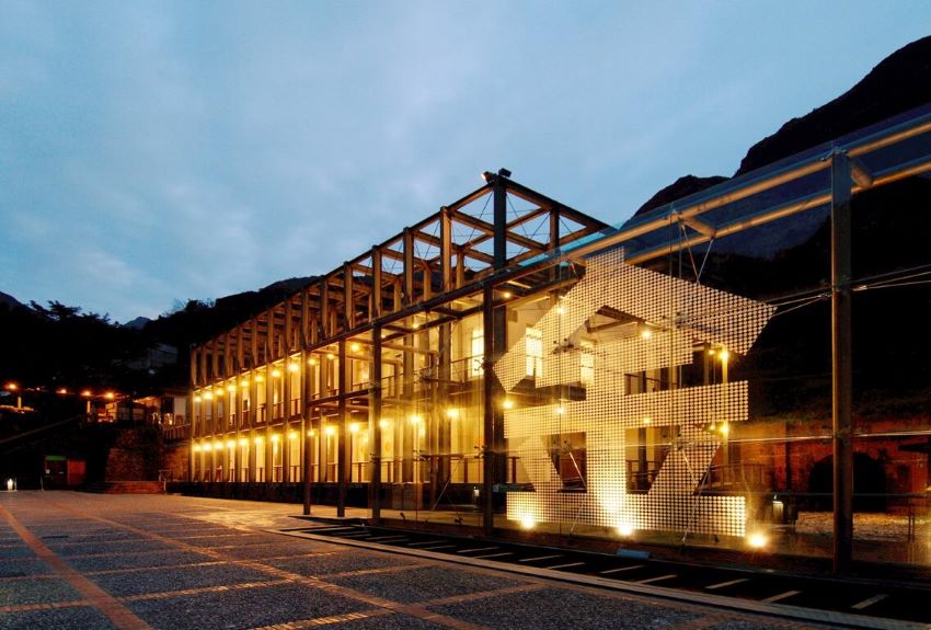 限量紀念帽加碼送 台灣好行九份金瓜石線、木柵平溪線暢遊套票開賣 4 《圖說》搭乘965台灣好行可到達黃金博物館,不僅能參觀黃金與礦業歷史,還能體驗淘金樂趣,感受豐富的歷史文化。〈觀旅局提供〉