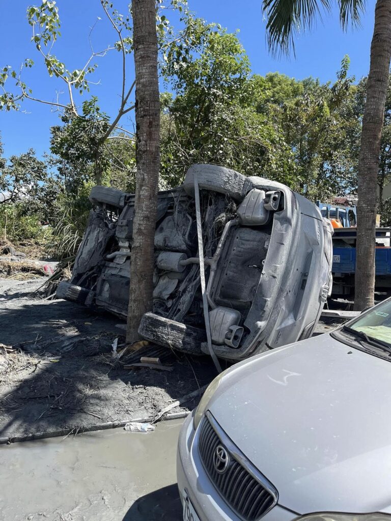暖!花蓮災後現場 「美國隊長」Rock衝第一 募肌肉戰隊 4 %E4%B8%8B%E5%8D%883.56 2025 9 30%E7%9A%84%E5%BD%B1%E5%83%8F