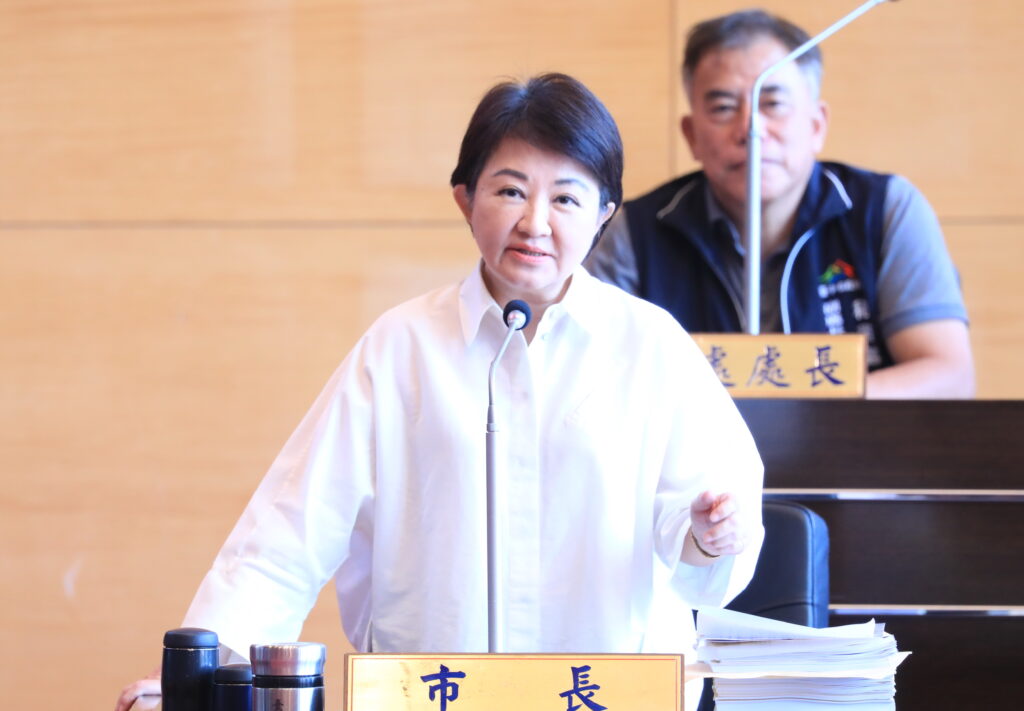 %E9%81%A0%E8%A6%8B %E6%9C%80%E6%96%B0%E6%B0%91%E8%AA%BF%E5%87%BA%E7%88%90 %E7%9B%A7%E5%B8%82%E9%95%B7%E6%94%BF%E6%B2%BB%E5%A5%BD%E6%84%9F%E5%BA%A6%E5%A5%AA%E5%86%A0 %E5%BC%B7%E8%AA%BF%E4%B8%8D%E6%9C%83%E8%87%AA%E6%BB%BF %E6%9C%83%E7%B9%BC%E7%BA%8C%E5%8A%AA%E5%8A%9B