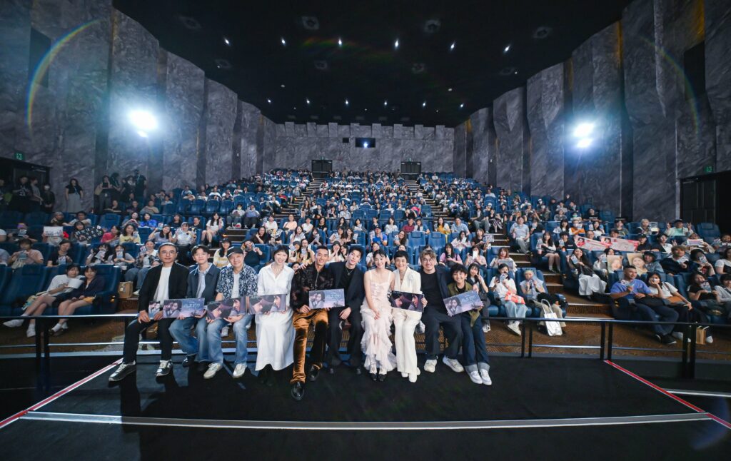 《他年她日》台北首映壓軸 許光漢、袁澧林「光林CP」合體掀尖叫 林俊傑驚喜現身送花張艾嘉 1 KMG 3279 1