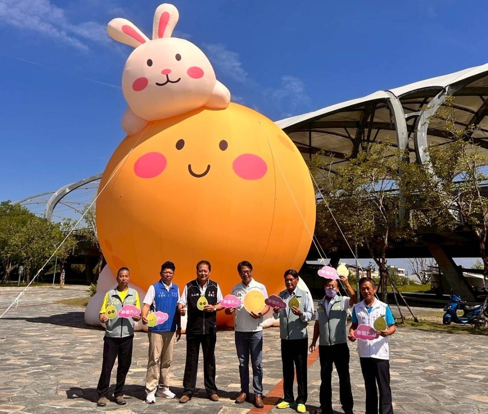 冬山月亮什麼冬冬登場 點亮中秋佳節 1 圖▲宜蘭縣冬山月亮什麼冬冬登場。(圖/宜蘭縣冬山鄉公所提供)