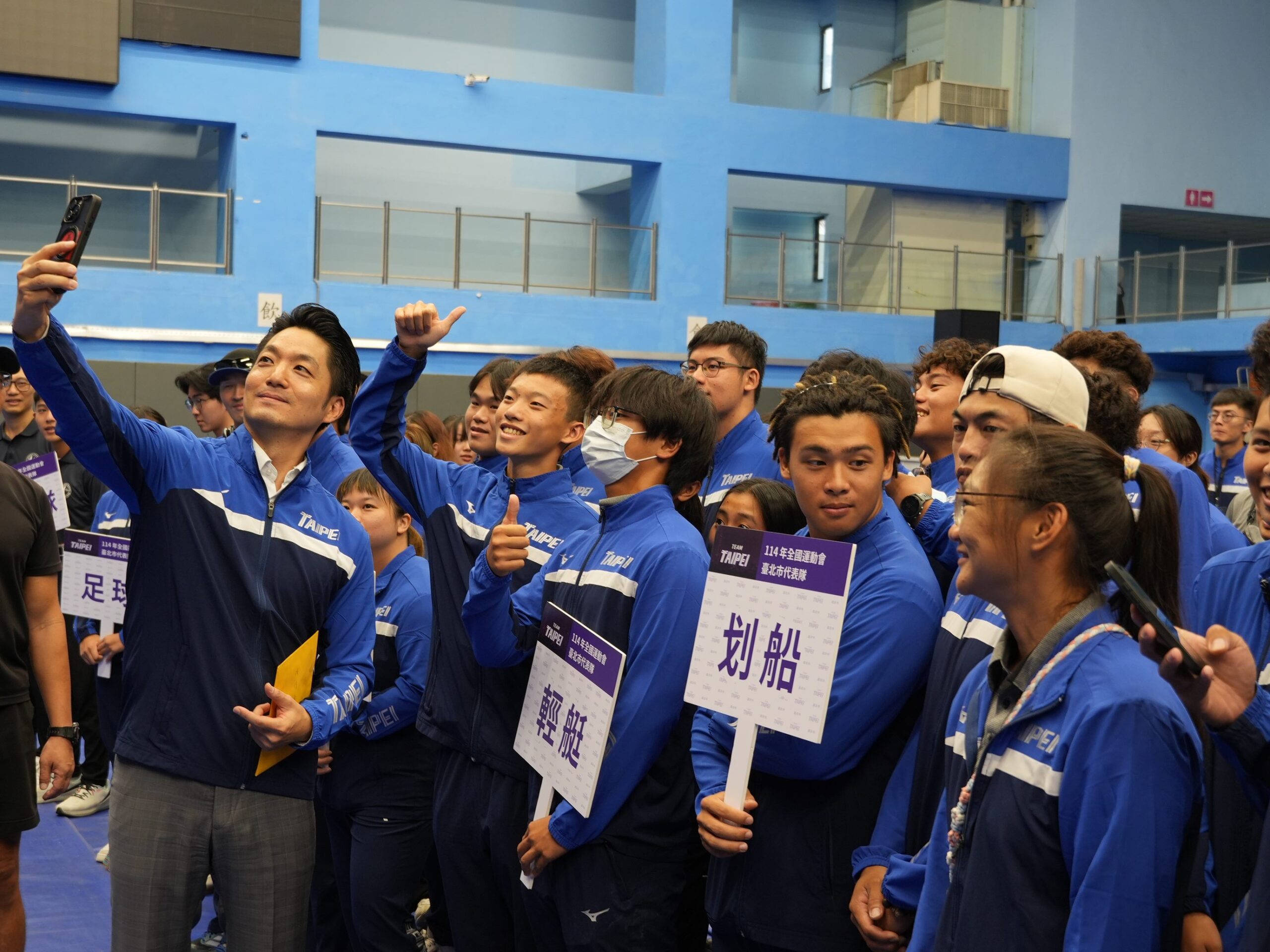 蔣萬安授旗臺北市代表隊　「TEAM TPE 勝氣凌雲」劍指五連霸 | 索引新聞 INDEX News