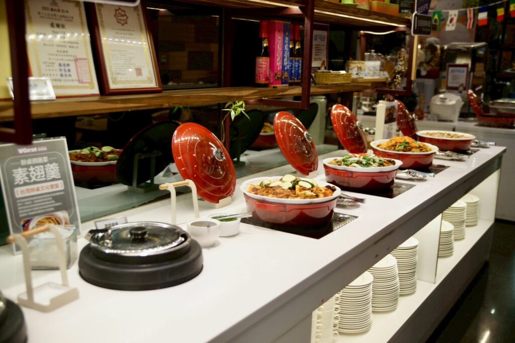 VGest 蔬食百匯「異國風情季」開跑 蔬食也能大快朵頤 2 410518 0