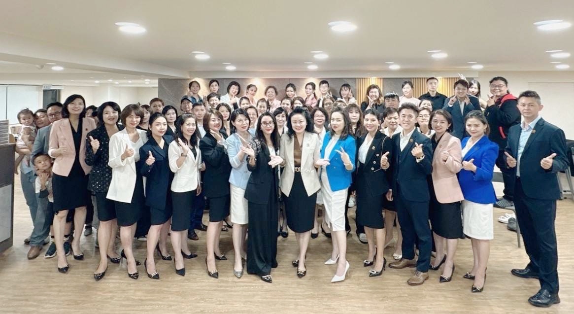 圖▲星寶生技進軍香港、馬來西亞市場，2個月創造7500萬業績加碼送保時捷招待經銷商上海玩。(圖/星寶生技提供)