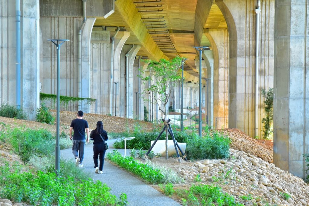 %E6%B2%99%E9%B9%BF%E4%BC%91%E9%96%92%E6%99%AF%E8%A7%80%E6%AD%A5%E9%81%93