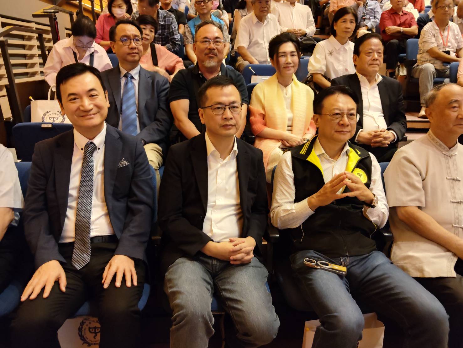 名家演講會　雷倩:確保和平　卓伯源: 兩岸共享一中　羅智強申三段論　蔡志弘:尋找最大公約數　李偉泉、李大中、周桂如、鄭鴻輝提參選黨代表理念 | 索引新聞 INDEX News