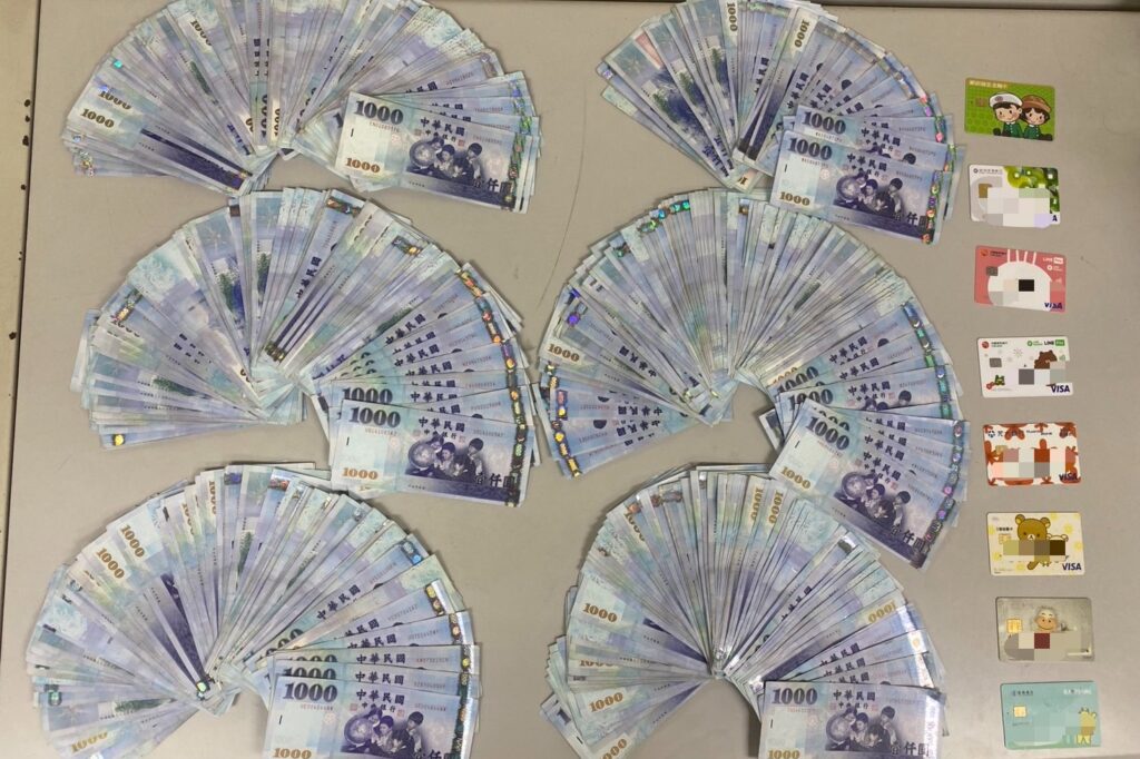 跨國詐團伸手臺北 中正一警連假出擊 瓦解車手鏈 8 MEITU 20251013 102511323