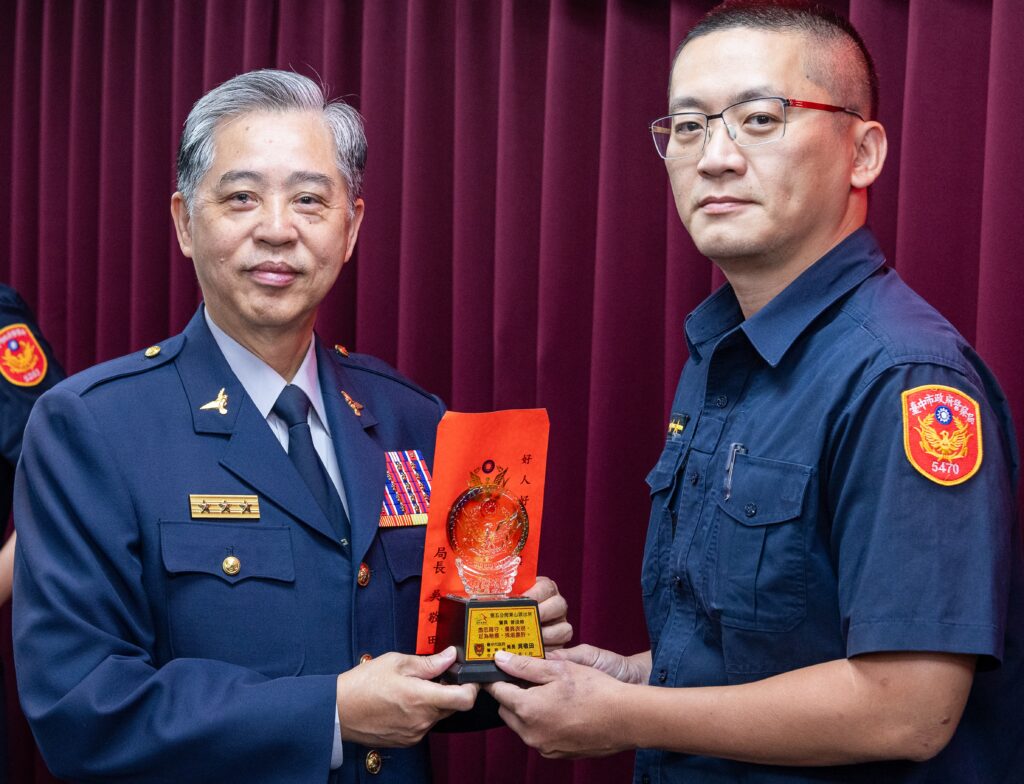 %E6%9B%BE%E4%BF%8A%E6%A6%95%E6%95%91%E4%B8%8B%E6%AC%B2%E8%BC%95%E7%94%9F%E6%AF%8D%E5%A5%B3%E5%90%B3%E6%95%AC%E7%94%B0%E8%A1%A8%E6%8F%9A%E7%9B%B4%E7%A8%B1%E5%A5%BD%E6%A8%A3%E7%9A%84