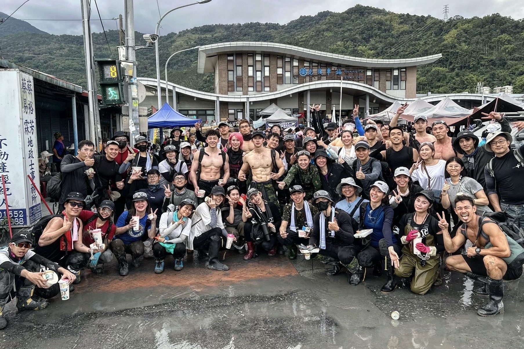 Rock 李振瑋信守承諾 號召民眾朋友近百人組成肌肉戰隊熱血返花蓮 | 索引新聞 INDEX News