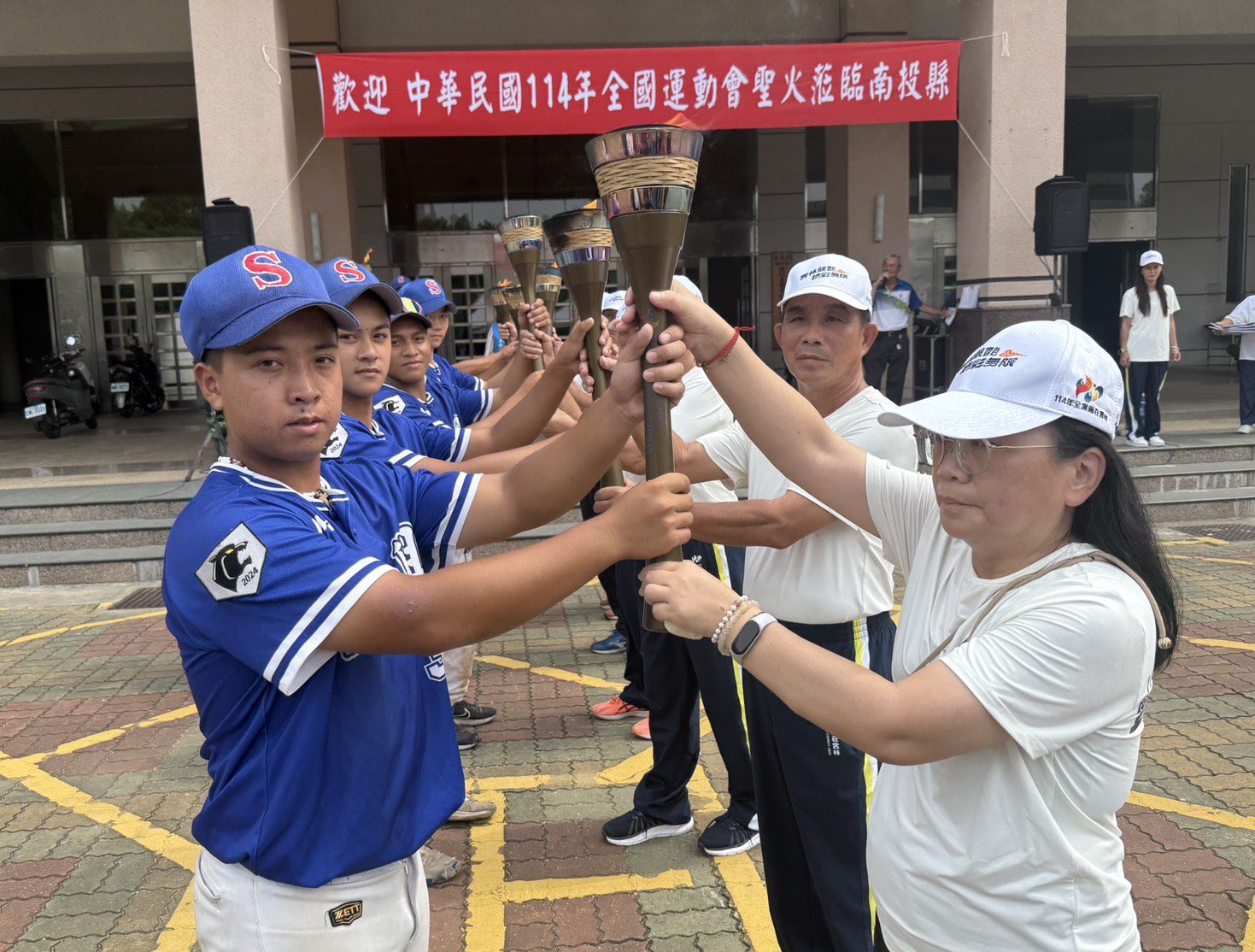 南投縣熱情迎接114年全國運動會聖火 傳遞體育精神 展現榮耀成果 | 索引新聞 INDEX News 南投縣熱情迎接114年全國運動會聖火 傳遞體育精神 展現榮耀成果 | 索引新聞 INDEX News