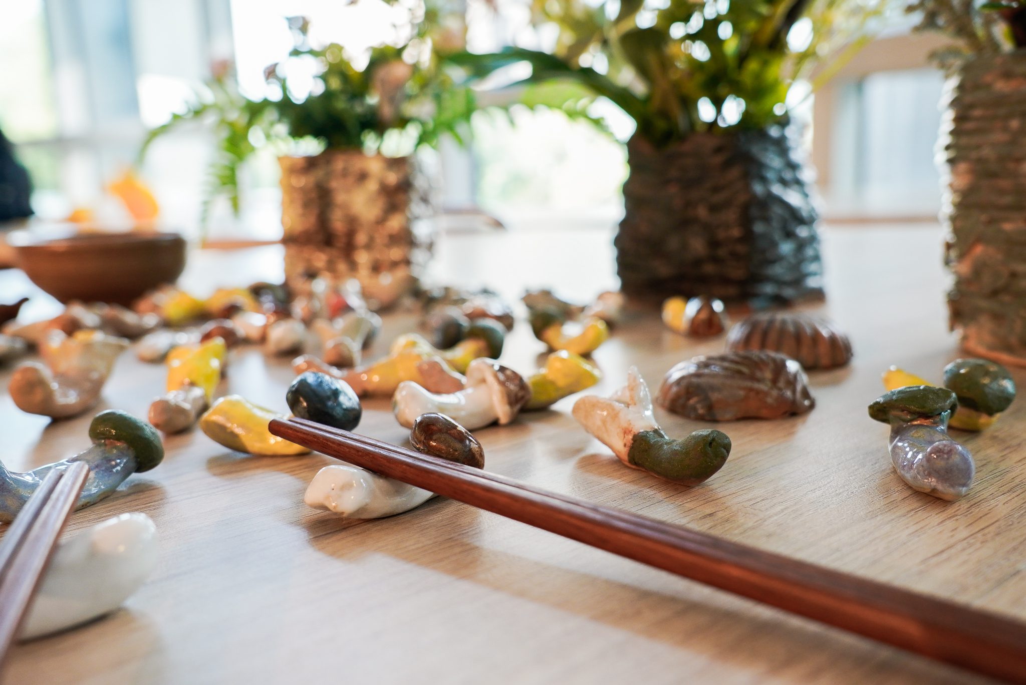 全國首創 八里愛心教養院院生陶藝創作 與將捷金鬱金香酒店跨界合作 讓愛上桌 | 索引新聞 INDEX News 全國首創 八里愛心教養院院生陶藝創作 與將捷金鬱金香酒店跨界合作 讓愛上桌 | 索引新聞 INDEX News