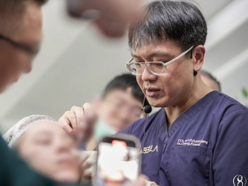 回歸醫療本質!張光正堅持初心 才對得起每一道傷口 | 索引新聞 INDEX News 張光正醫師強調「醫美必須說證據,而不是話術」。(真美學時尚診所提供)