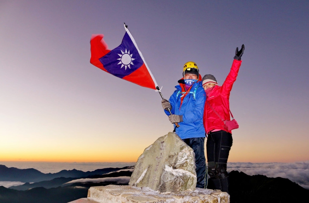圖▲為了完成壯遊夢想，黃雅莉克服懼高症已完成近30座百岳攀登。