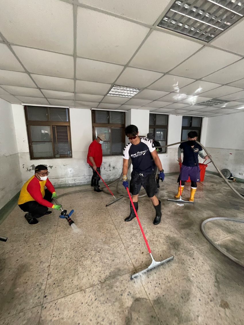 《圖說》新北消支援花蓮光復鄉災後復原工作二。〈消防局提供〉