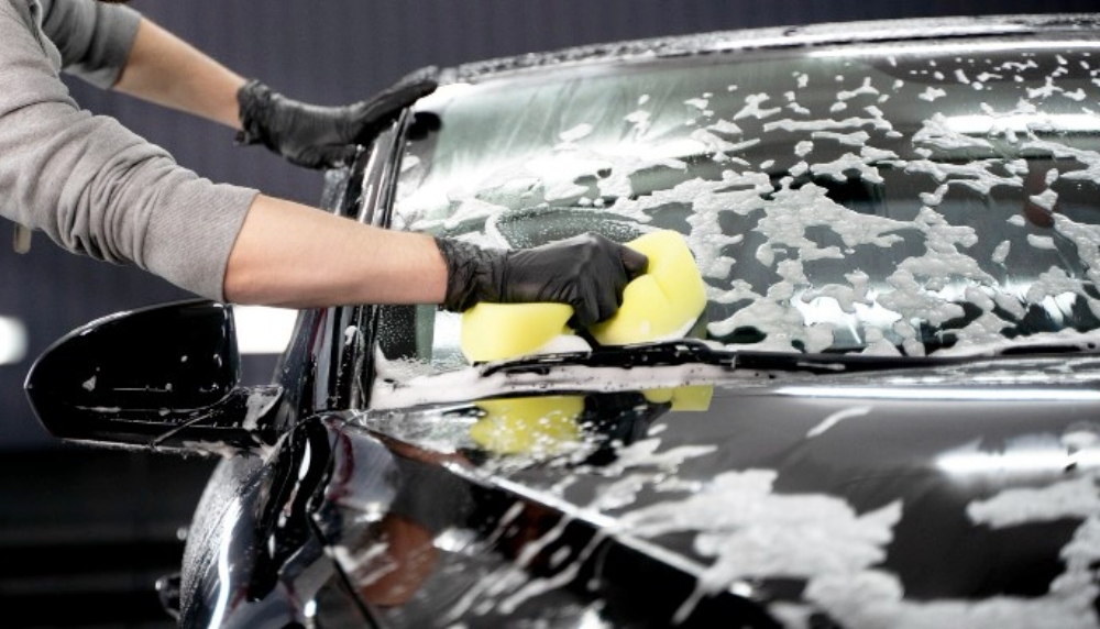 圖▲全鋒事業持續擴大行車生態圈版圖，結合車美容、停車、充電等高頻需求服務，讓車主享受一站式、專業化的愛車護理體驗。（圖／業者提供）