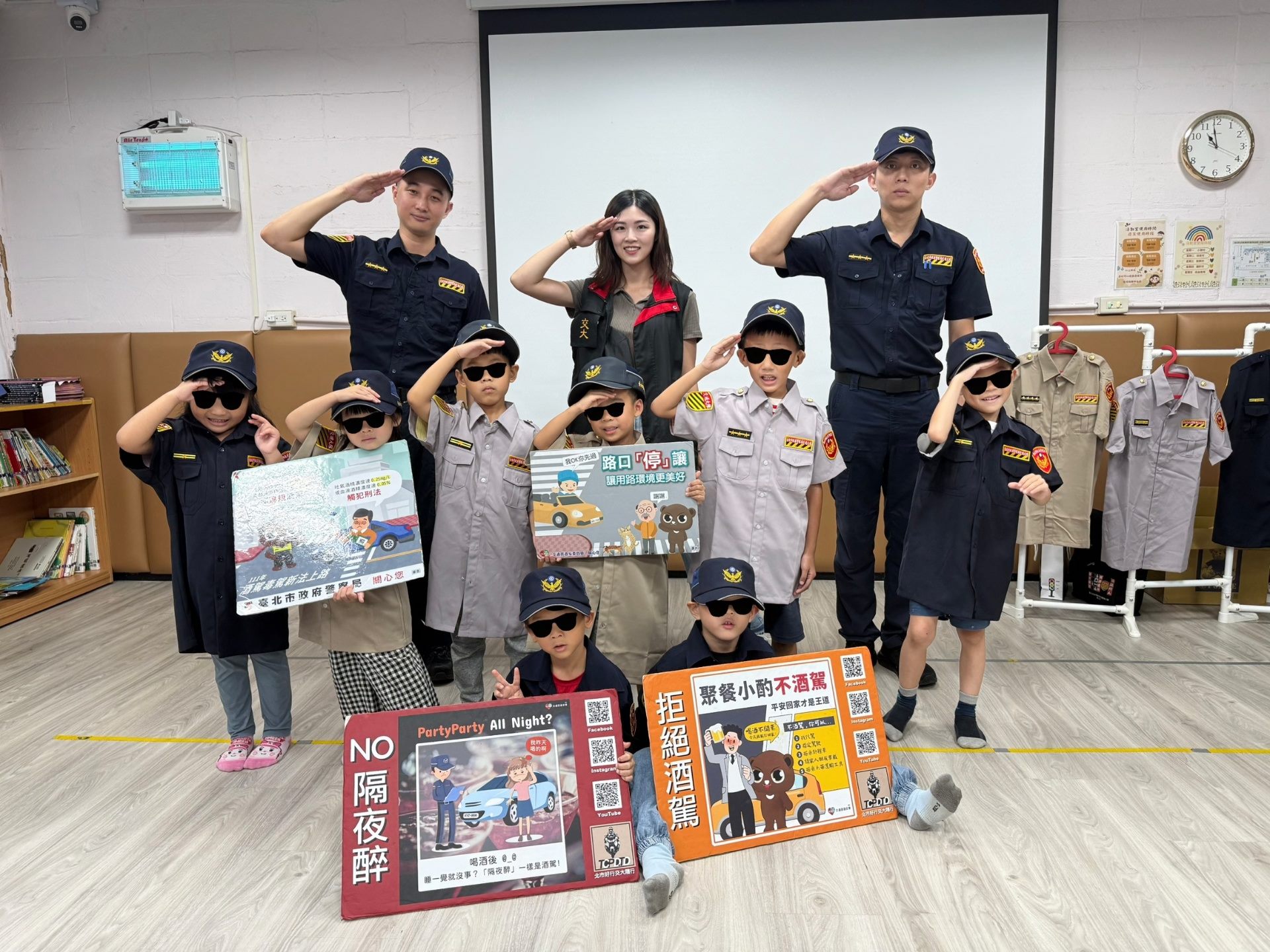 卡哇伊小警察登場　幼兒園化身交安小學堂 | 索引新聞 INDEX News