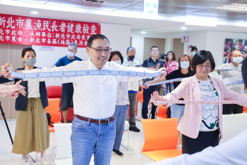 《圖說》市府推動「心血管二階段檢查PLUS」，新增心衰竭指數檢查（Pro-BNP），透過抽血分析可提早發現心臟衰竭風險，有效降低突發性危險。〈農業局提供〉