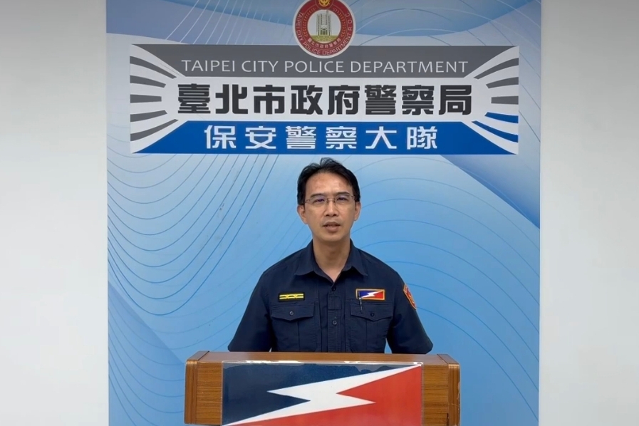 通緝犯拒檢逃逸 狹路相逢衝撞警車被逮 2 MEITU 20251016 184117234