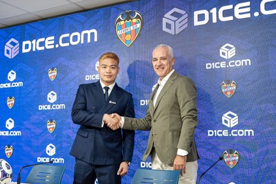 亞太區人氣拳王羅四海(左)和 Levante UD. 主席 Pablo Sánchez(右) 亞太區人氣拳王羅四海(左)和 Levante UD. 主席 Pablo Sánchez(右)