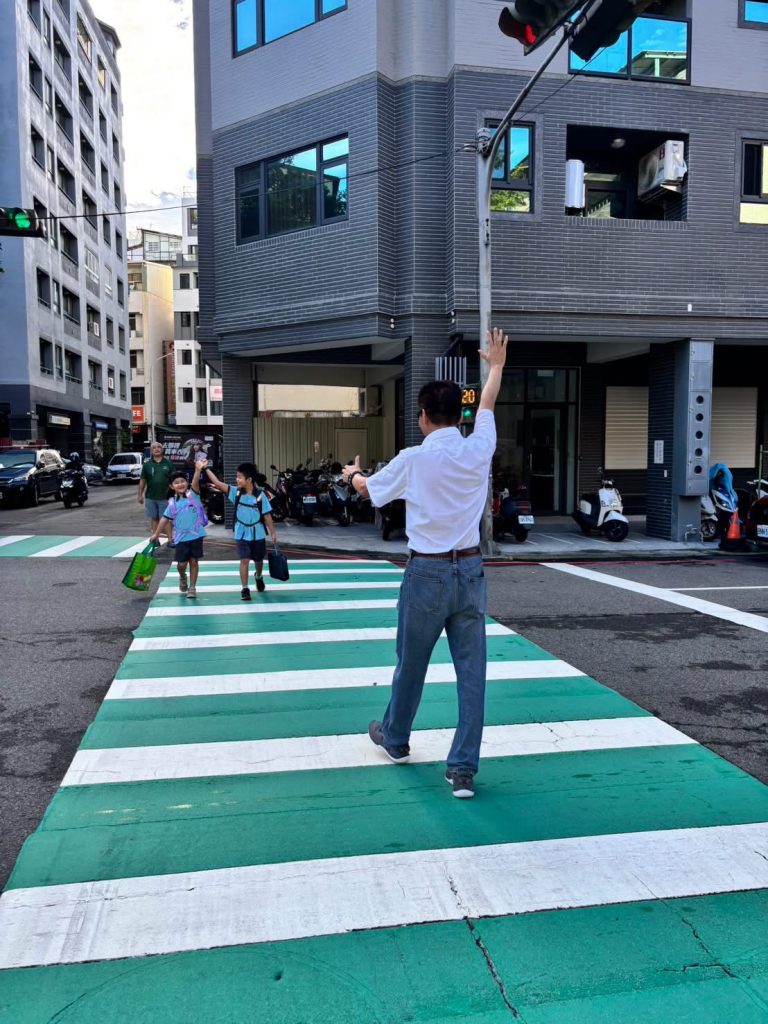 新任校長推動交通安全改革 何厝國小打造安心上下學環境 | 索引新聞 INDEX News