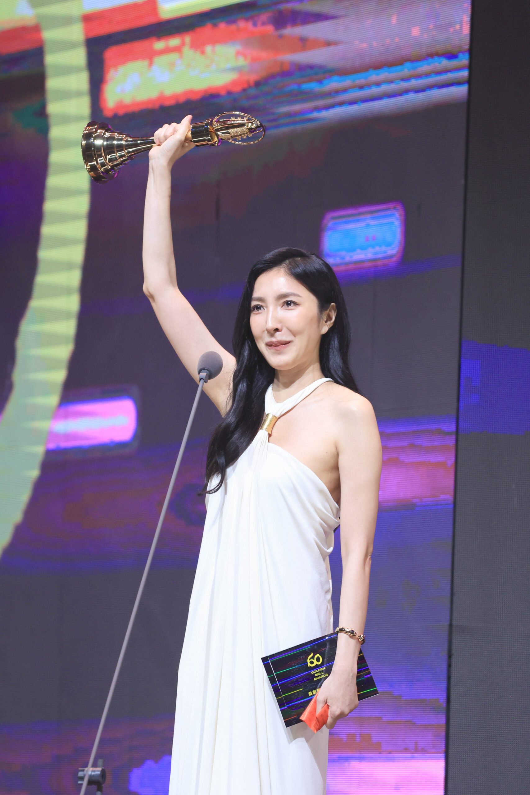 金鐘60打造史上最強典禮 收視 網路雙破紀錄共吸引超過1,400萬觀看 | 索引新聞 INDEX News 金鐘60打造史上最強典禮 收視 網路雙破紀錄共吸引超過1,400萬觀看 | 索引新聞 INDEX News