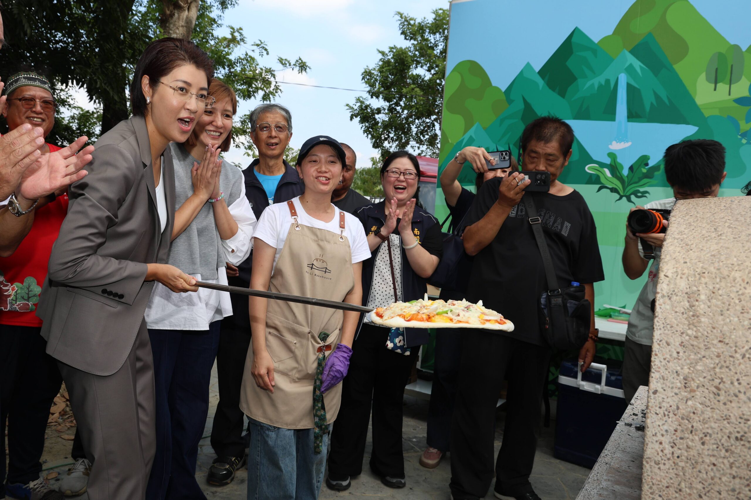 南投原之驛千人烤肉派對、獵人盃射箭賽及烤豬職人合作社揭牌、開業場面盛大