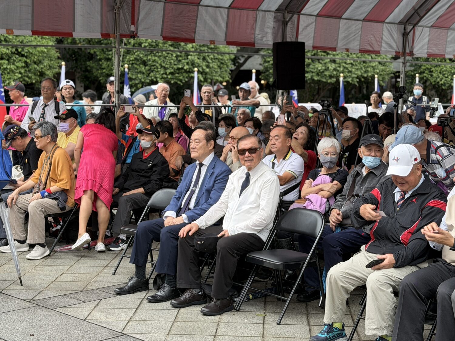 「台灣光復80周年慶祝大會」退役將領葛光越、劉艾迪等人也現身會場。(圖/中華民族抗日戰爭紀念協會 提供)