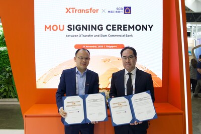 XTransfer 創辦人兼首席執行官鄧國標(左)與Rungsi Vongkitbuncha,SCB大型企業及國際業務部門總監(右),於「2025年新加坡金融科技節」宣佈簽署合作備忘錄。 XTransfer 創辦人兼首席執行官鄧國標(左)與Rungsi Vongkitbuncha,SCB大型企業及國際業務部門總監(右),於「2025年新加坡金融科技節」宣佈簽署合作備忘錄。
