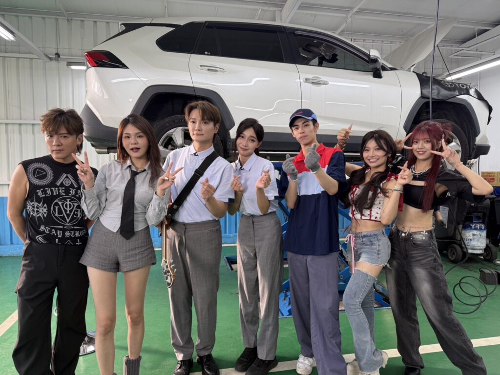 圖:單曲《TOYOTA冒險日記》 MV中由歌手金志遙、祈錦鈅、心動女孩SVETA、陳任佑等人共同出鏡。/照片提供:九日影業